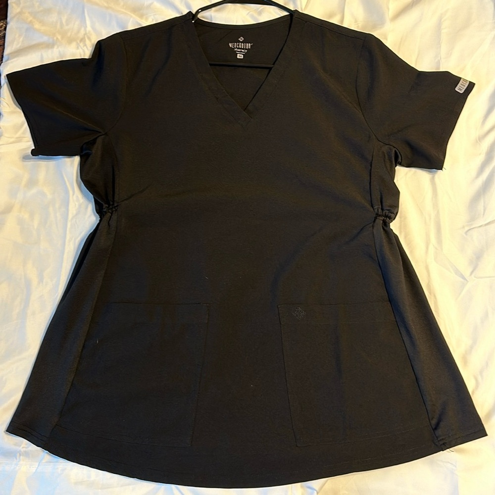 Medcouture Maternity Scrub top